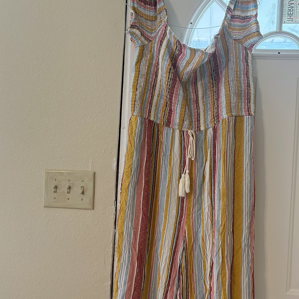 Multi Color jumpsuit - Picture 2 of 3